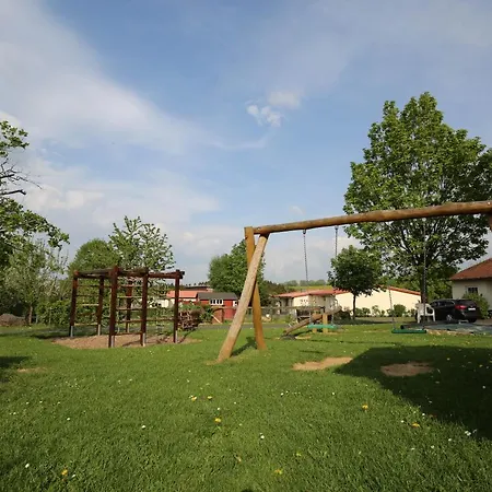 Hubertushof Eifel 公寓