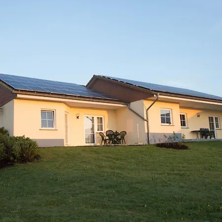 Hubertushof Eifel 公寓